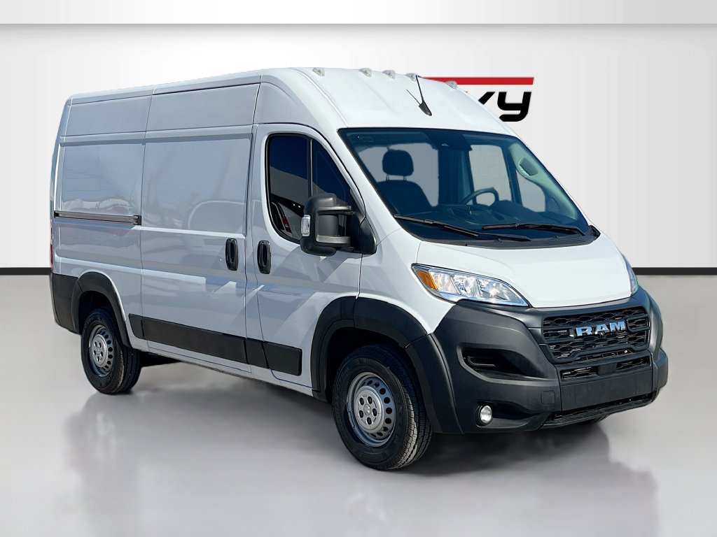 Used 2023 RAM ProMaster 2500 w/ Driver Convenience Group FWD image 1