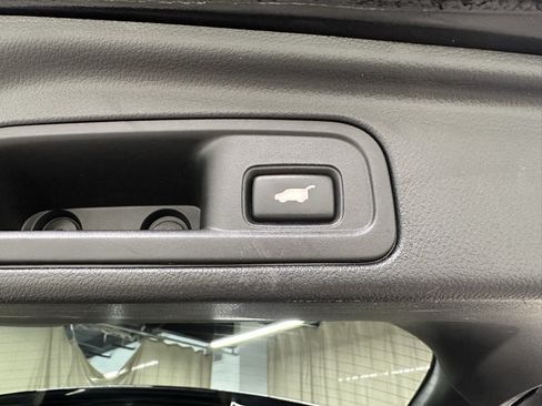 Used 2017 Honda Pilot Elite image 10