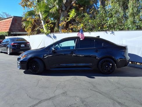 Used 2020 Toyota Corolla SE image 3