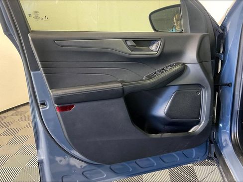 Used 2025 Ford Escape Active FWD image 19