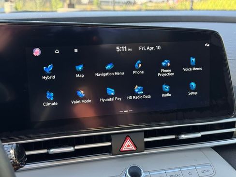 Used 2023 Hyundai Elantra Limited w/ Cargo Package image 35