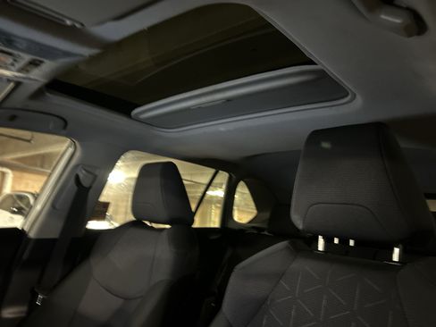 Used 2024 Toyota RAV4 XLE w/ Convenience Package FWD image 27