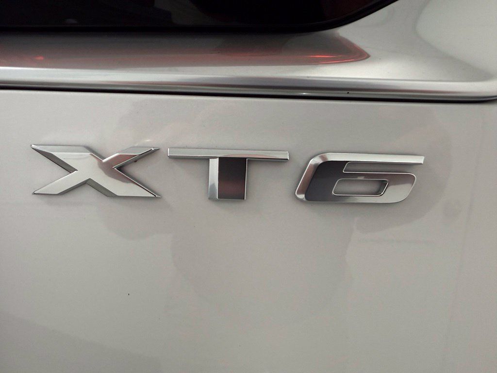 Certified 2023 Cadillac XT6 Premium Luxury w/ Technology Package AWD/4WD image 27