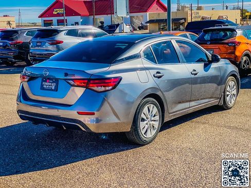 Used 2022 Nissan Sentra S image 8
