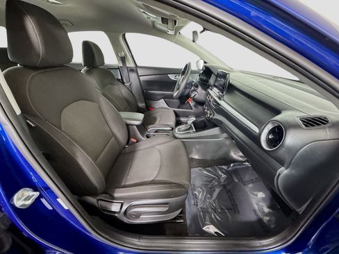 Used 2023 Kia Forte LXS image 28