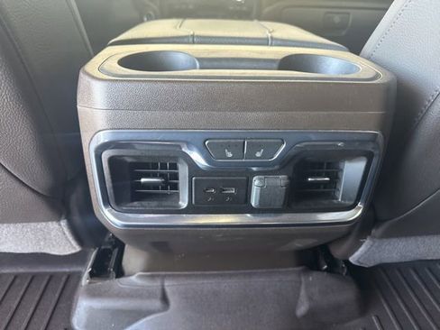 Used 2023 GMC Sierra 2500 Denali w/ Denali Ultimate Package AWD/4WD image 11