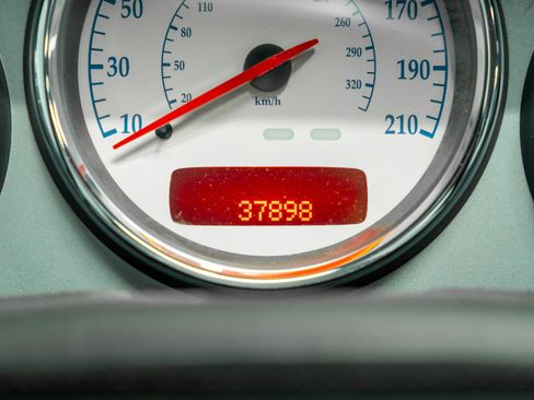 Used 2005 Aston Martin Vanquish S RWD image 21