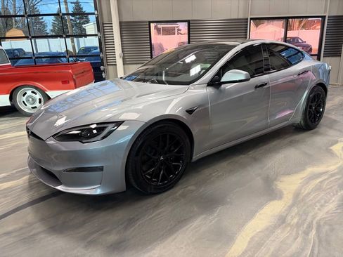 Used 2024 Tesla Model S image 36