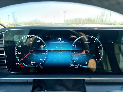 Used 2022 Mercedes-Benz GLE 350 4MATIC w/ Premium Package image 17