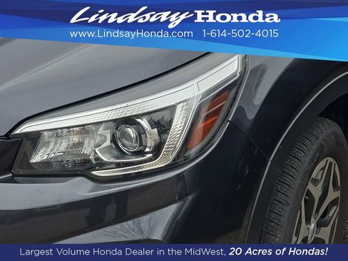 Used 2019 Subaru Forester Premium w/ All-Weather Package image 2