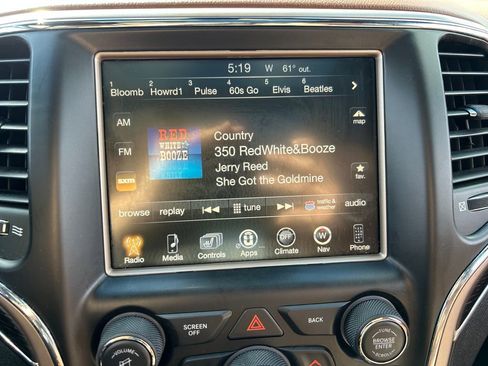 Used 2017 Jeep Grand Cherokee Summit w/ Platinum Series Group AWD/4WD image 12
