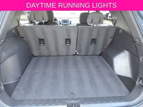Used 2020 Chevrolet Equinox LS w/ LS Convenience Package FWD image 13