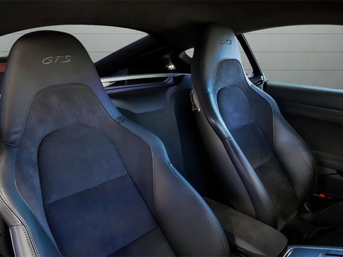 Used 2018 Porsche 718 Cayman GTS image 48