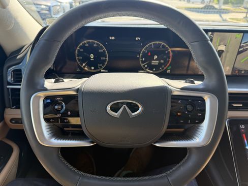 Certified 2025 INFINITI QX80 Luxe AWD/4WD image 17