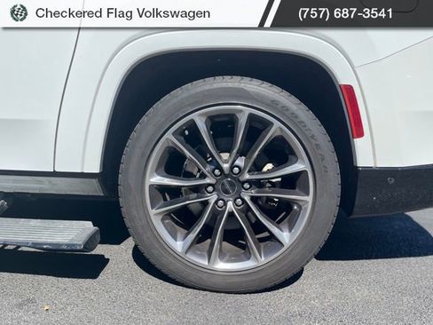 Used 2024 Jeep Grand Wagoneer L Series II w/ Quick Order Packagew 28T image 6