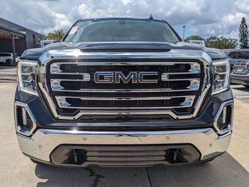 Used 2021 GMC Sierra 1500 SLT w/ SLT Premium Package RWD image 3
