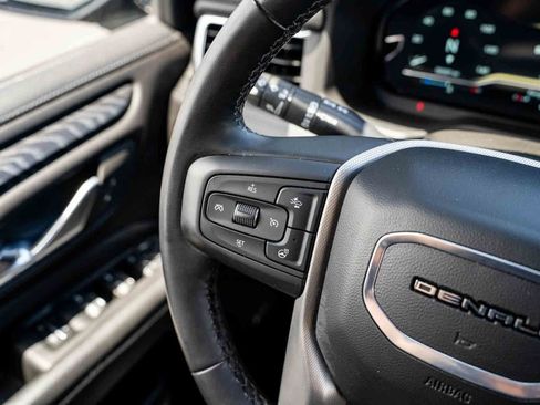 Used 2024 GMC Yukon Denali AWD/4WD image 15