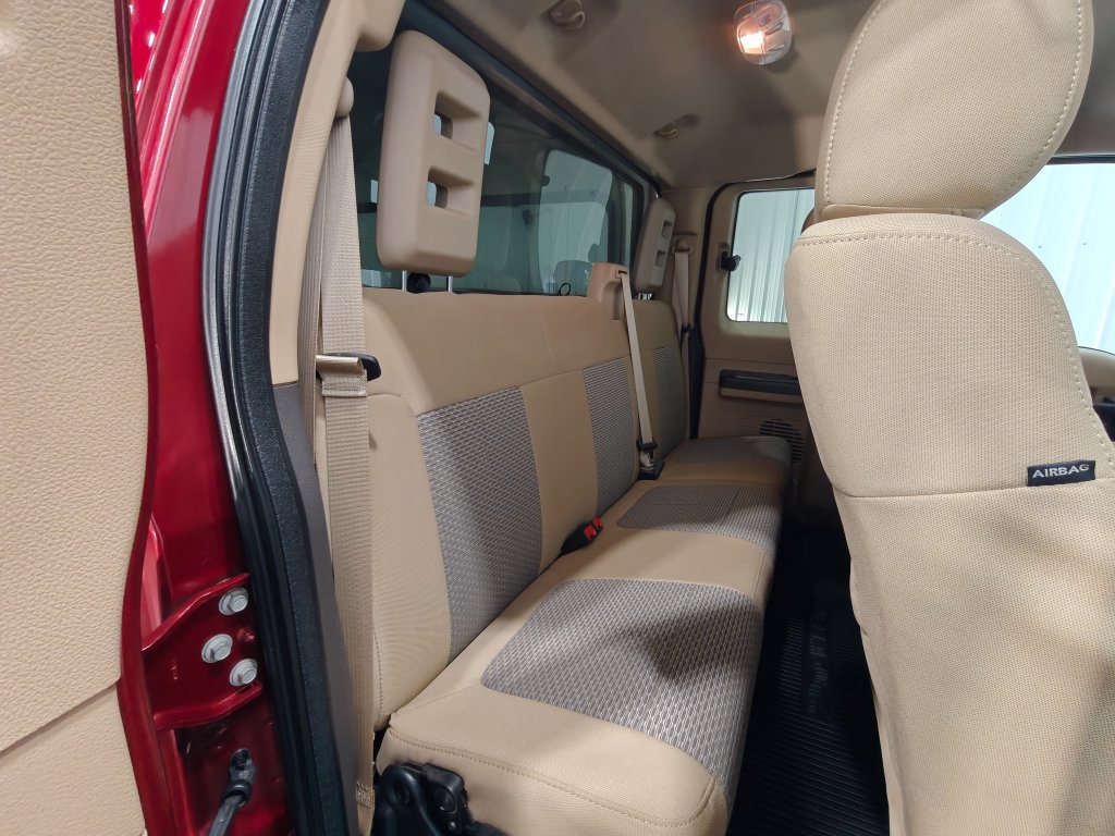 Used 2015 Ford F250 XLT w/ XLT Interior Package AWD/4WD image 24