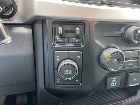 Used 2024 Ford F250 XL w/ STX Appearance Package AWD/4WD image 12