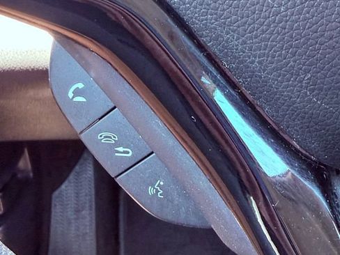 Used 2017 Honda HR-V LX image 28
