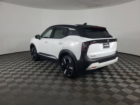 New 2026 Nissan Kicks SR image 6