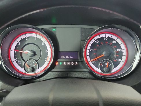 Used 2020 Dodge Grand Caravan SXT FWD image 17