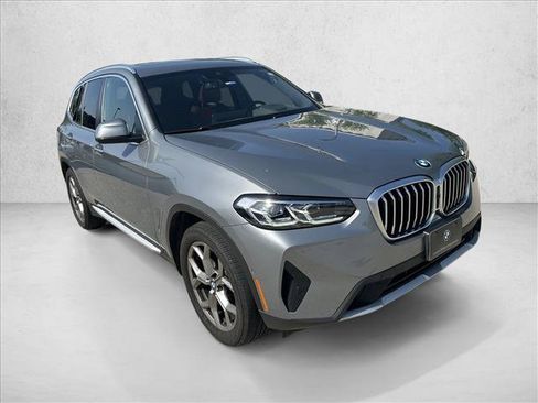 Used 2024 BMW X3 xDrive30i w/ Premium Package AWD/4WD image 3