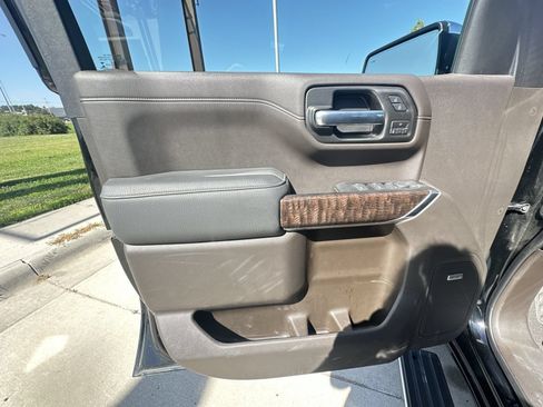 Used 2020 GMC Sierra 1500 Denali w/ Denali Ultimate Package AWD/4WD image 22