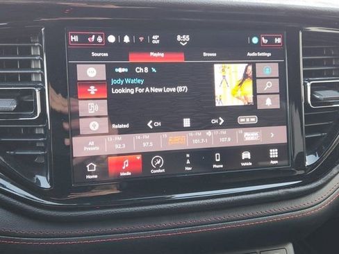 Used 2023 Dodge Durango GT image 5