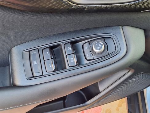 Used 2025 Subaru Outback Premium image 8