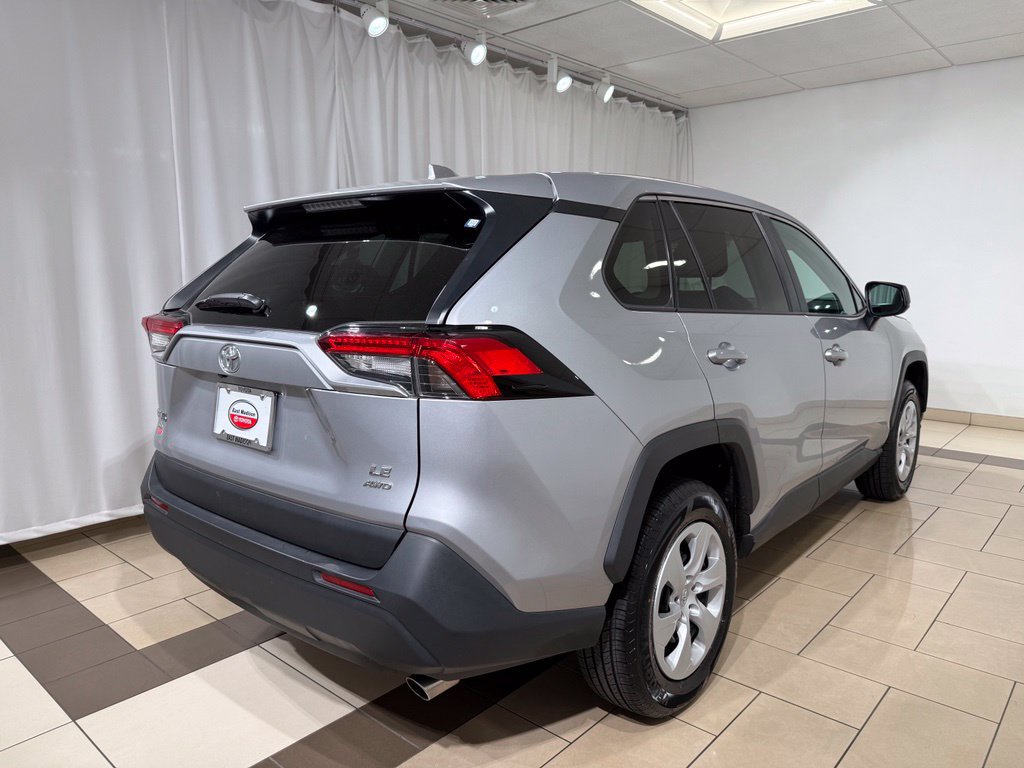 Certified 2025 Toyota RAV4 LE AWD/4WD image 5