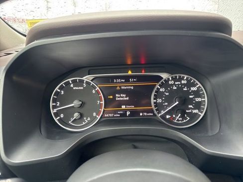 Used 2023 Nissan Rogue SV image 12