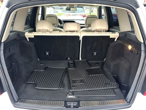Used 2014 Mercedes-Benz GLK 350 4MATIC image 33
