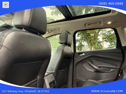 Used 2017 Ford Escape Titanium w/ Equipment Group 301A image 27