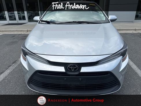 Used 2024 Toyota Corolla LE FWD image 11