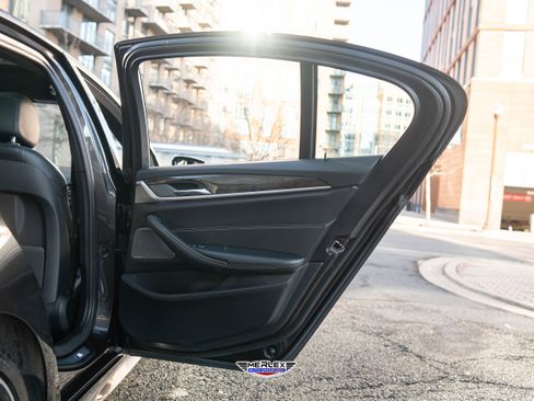 Used 2019 BMW 540i w/ M Sport Package image 51