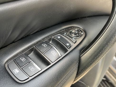 Used 2021 Nissan Armada SL w/ Captain's Chairs Package image 11