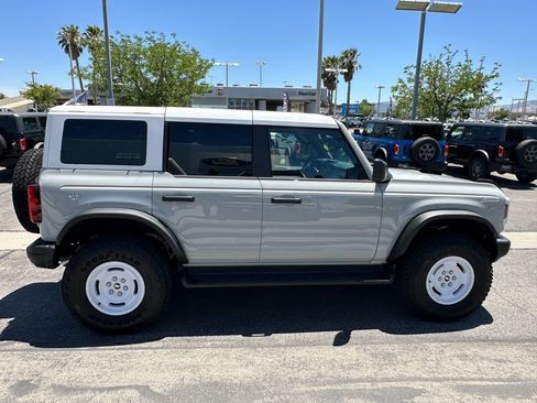 New 2026 Ford Bronco Heritage Edition AWD/4WD image 9