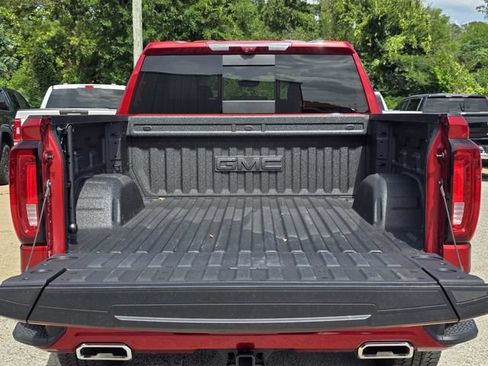 Used 2025 GMC Sierra 1500 AT4 w/ AT4 Premium Package AWD/4WD image 12