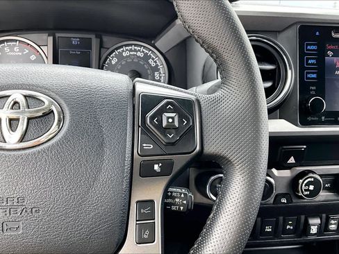 Used 2019 Toyota Tacoma TRD Off-Road w/ Technology Package image 50