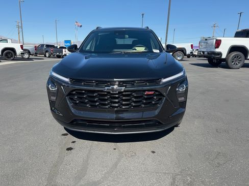 Used 2024 Chevrolet Trax RS w/ Sunroof Package FWD image 8