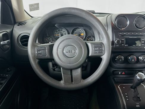 Used 2016 Jeep Patriot Sport w/ Power Value Group FWD image 17