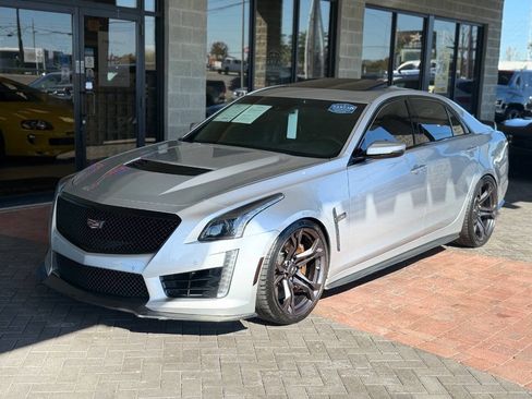 Used 2016 Cadillac CTS V w/ Luxury Package RWD image 85