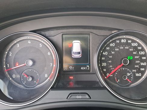 Used 2021 Volkswagen Atlas SE w/ Panoramic Sunroof Package image 20