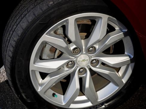 Used 2018 Chevrolet Impala LT w/ LT Convenience Package image 24