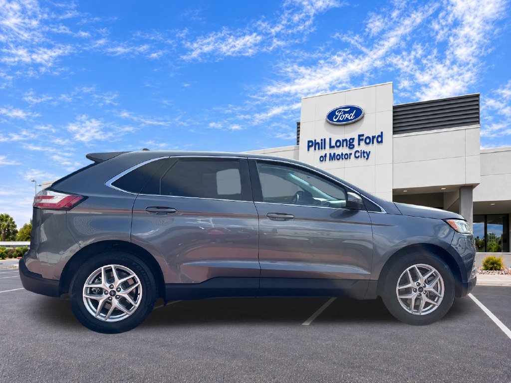 Used 2022 Ford Edge SEL AWD/4WD image 9