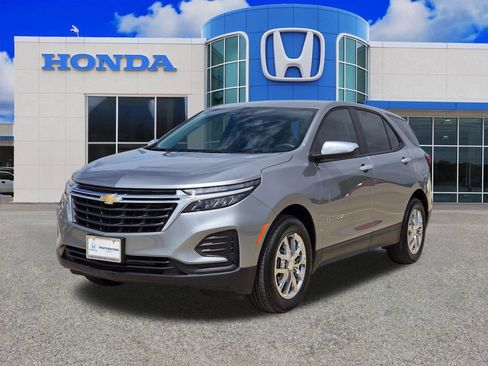 Used 2024 Chevrolet Equinox LS w/ LS Convenience Package FWD image 7