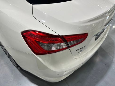 Used 2019 Maserati Ghibli S GranLusso RWD image 25