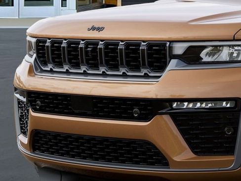 New 2026 Jeep Grand Cherokee Summit AWD/4WD image 11