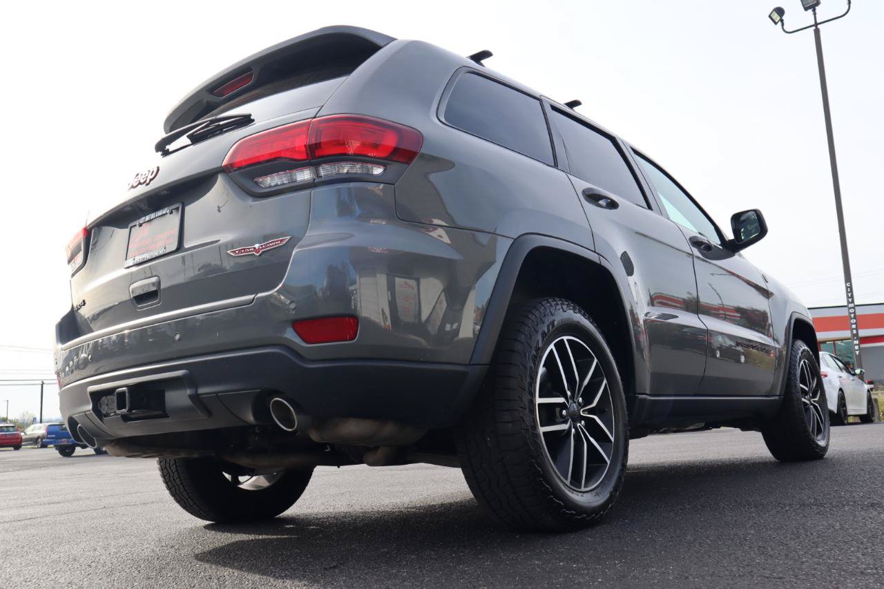 Used 2021 Jeep Grand Cherokee Trailhawk w/ Trailhawk Luxury Group AWD/4WD image 18